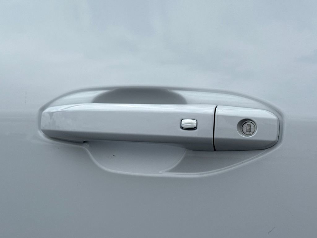 New 2025 GMC Sierra EV Denali image 15