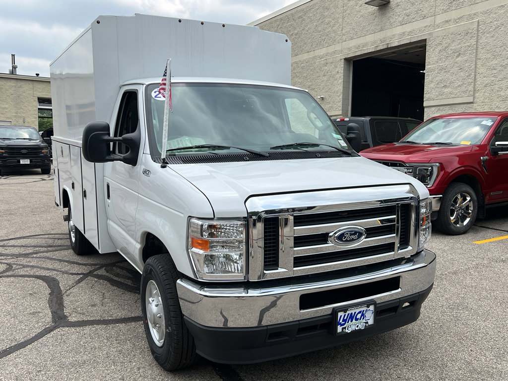 New 2025 Ford E-350 and Econoline 350 Super Duty w/ Power Equipment Group image 5