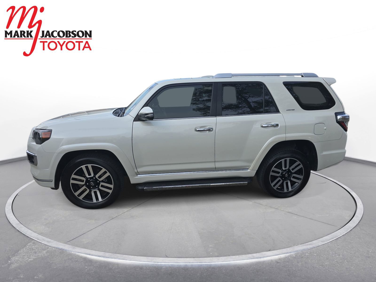 Used 2023 Toyota 4Runner Limited image 14