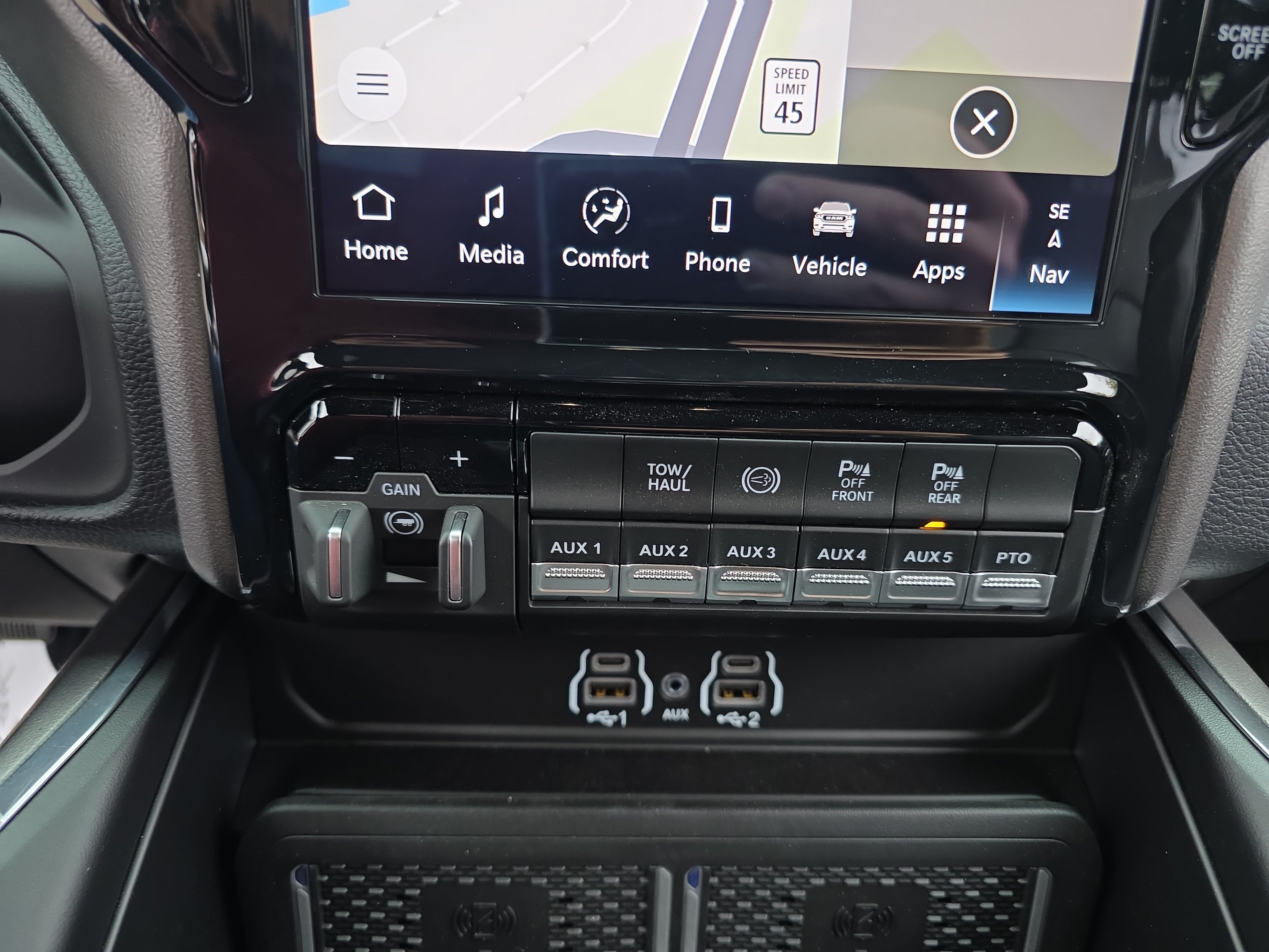 New 2027 RAM 5500 4x4 Crew Cab image 6