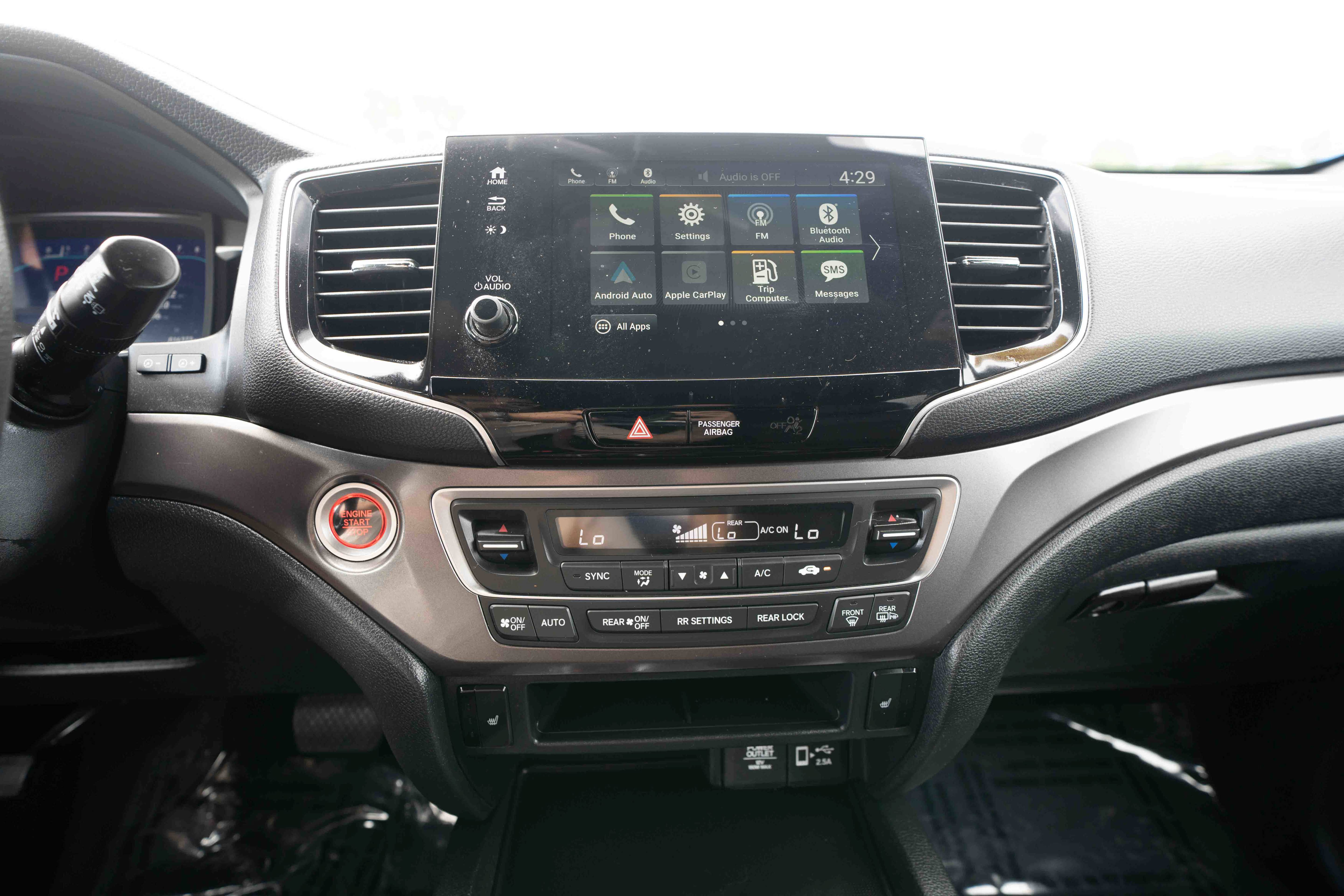 Used 2022 Honda Pilot Sport image 17