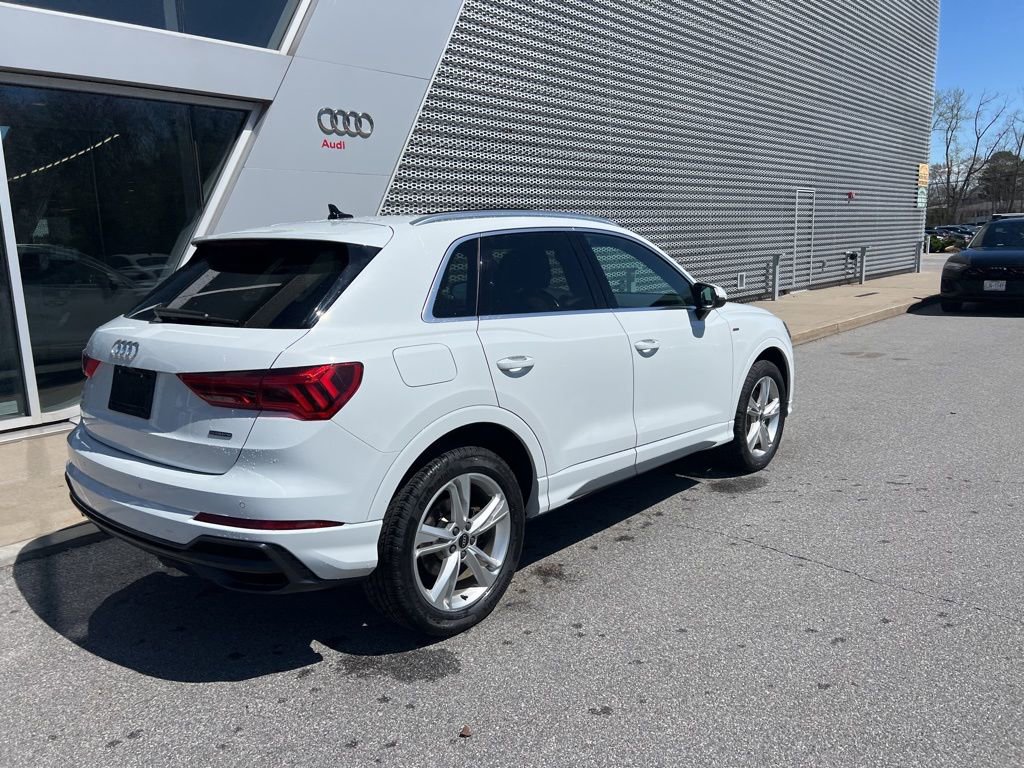 Used 2022 Audi Q3 2.0T Premium Plus image 23