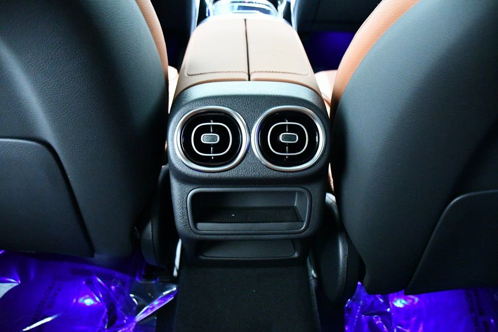 New 2026 Mercedes-Benz GLC 300 4MATIC image 17