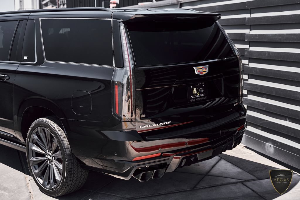 Used 2026 Cadillac Escalade ESV V AWD/4WD image 7