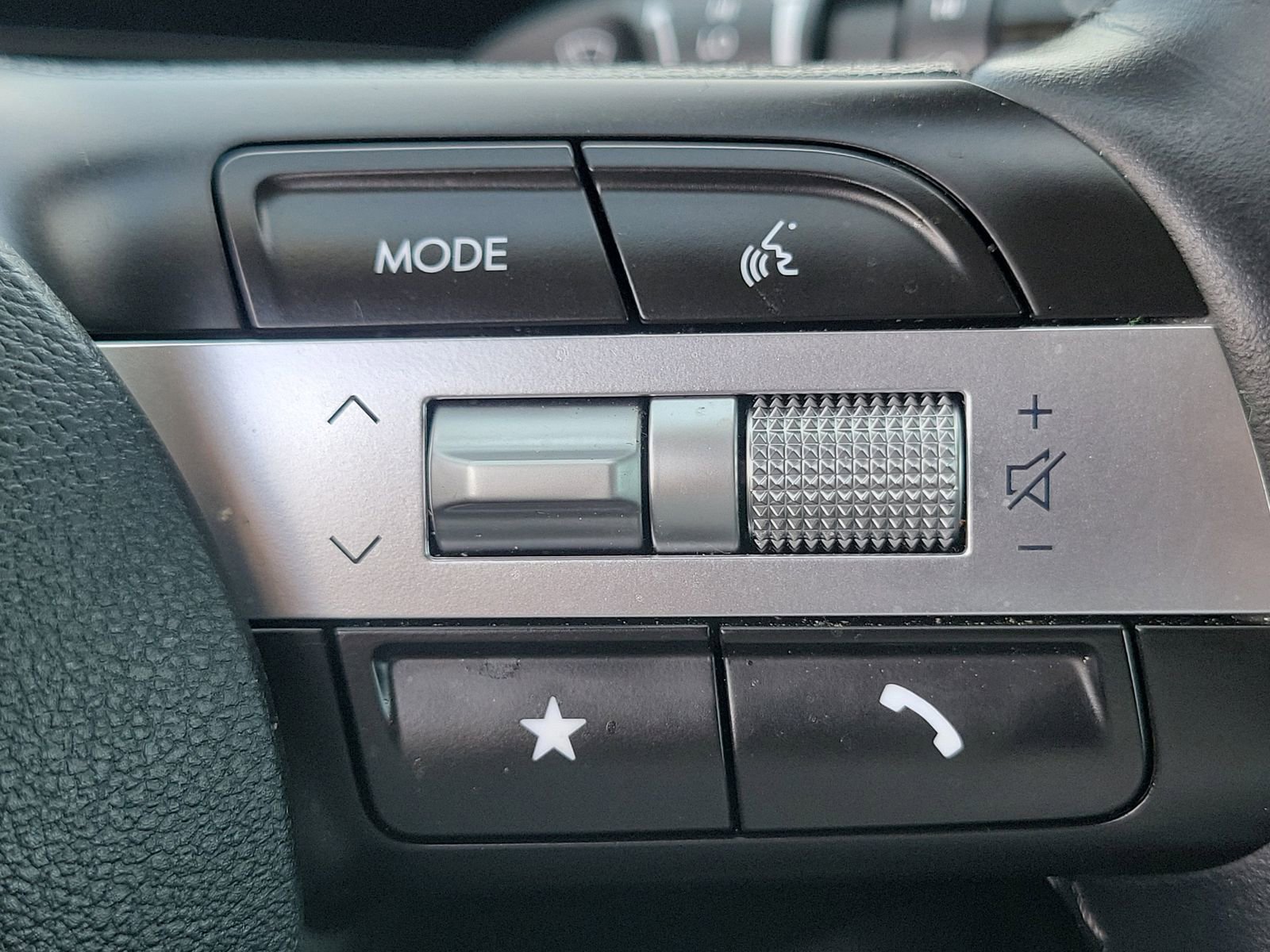 Certified 2025 Hyundai Tucson SEL image 9