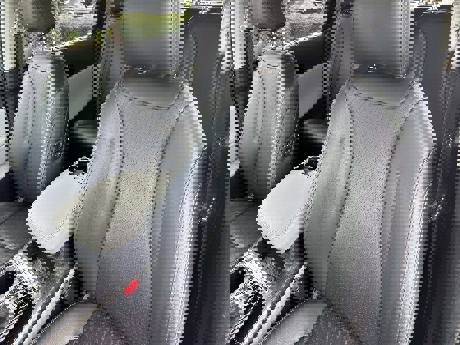 Used 2023 Kia Carnival SX image 22