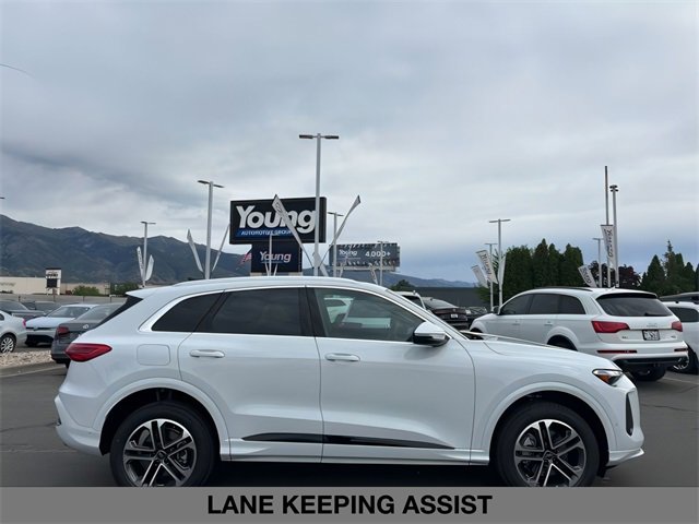 New 2025 Audi Q5 Premium image 3