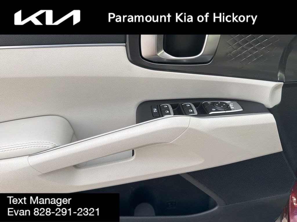 Used 2024 Kia Sorento EX w/ Panoramic Sunroof Package image 22