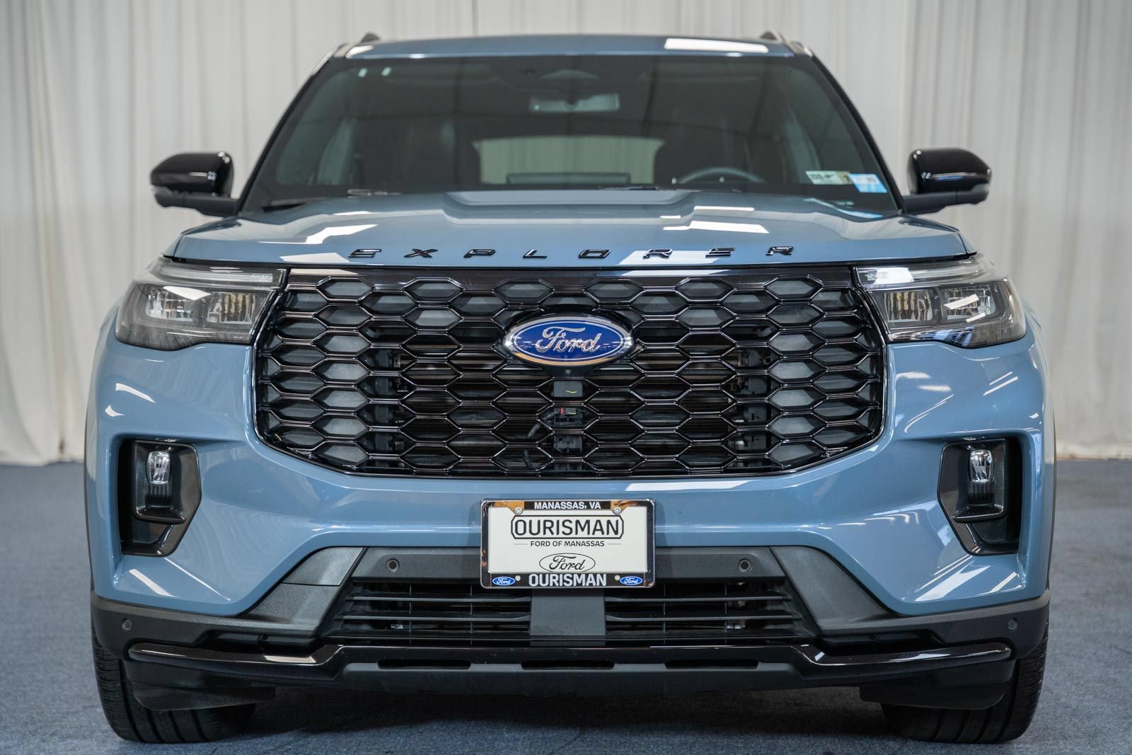 Certified 2025 Ford Explorer ST-Line w/ Premium Package AWD/4WD image 2