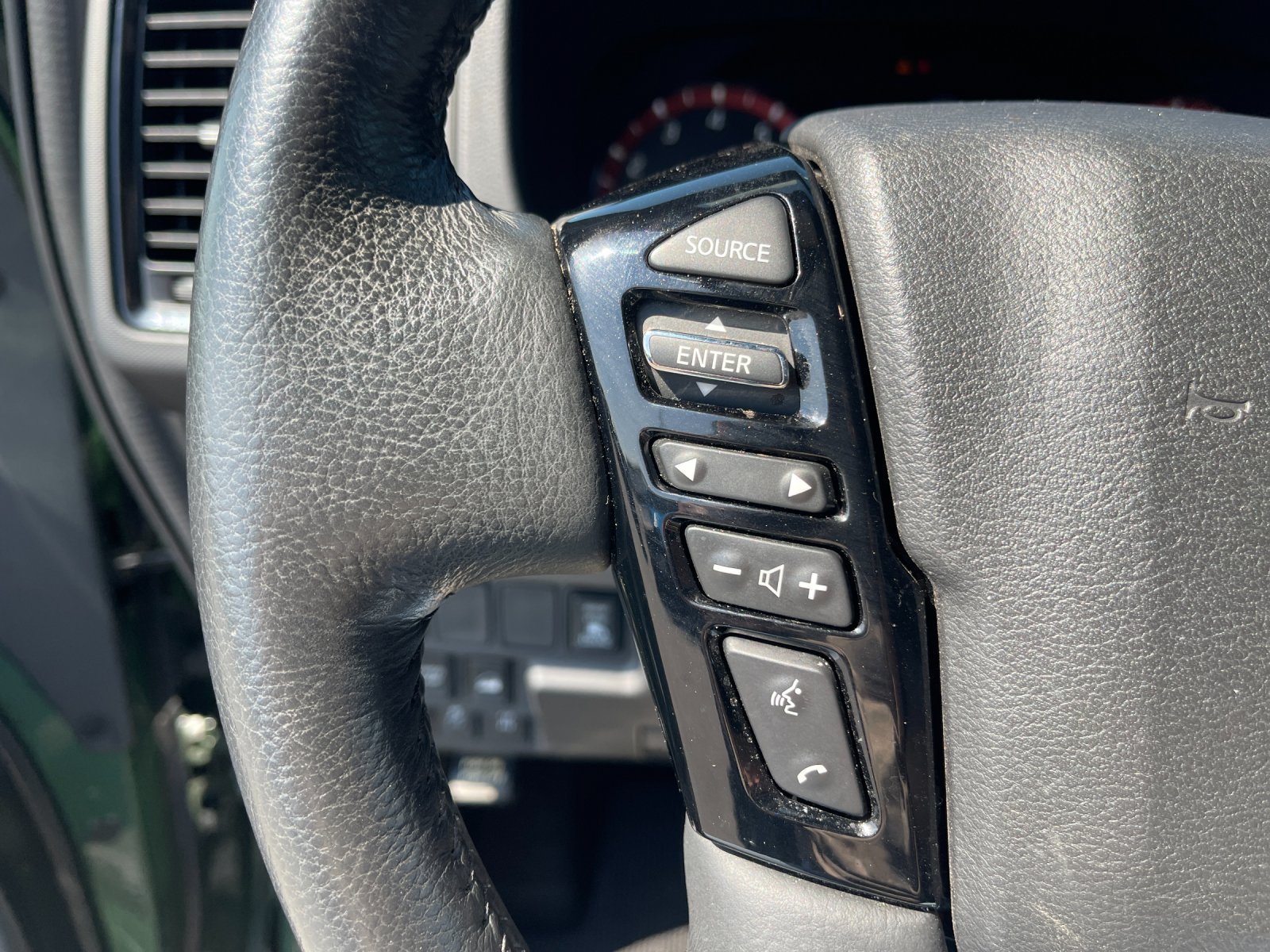 Used 2022 Nissan Frontier PRO-4X w/ Pro-4X Premium Package AWD/4WD image 27