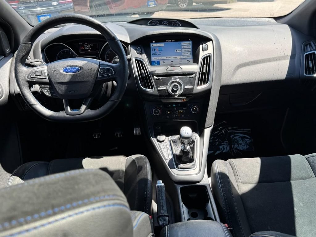 Used 2017 Ford Focus RS AWD/4WD image 12