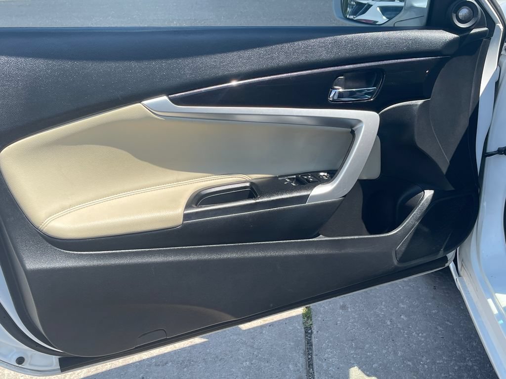 Used 2015 Honda Accord EX-L image 11