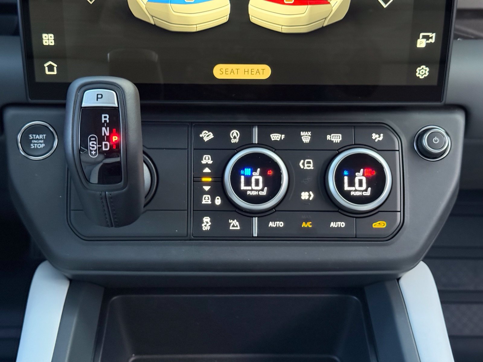 New 2026 Land Rover Defender 110 X-Dynamic SE AWD/4WD image 28