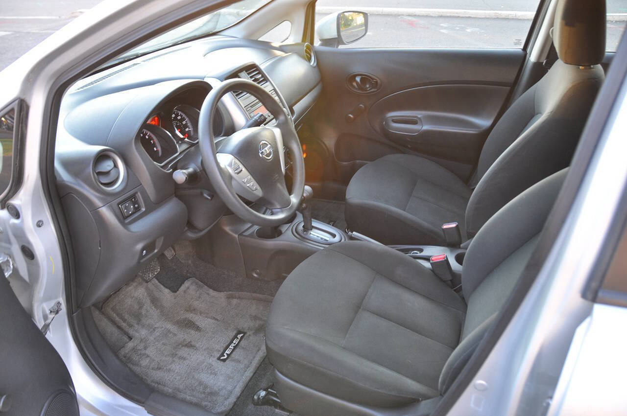 Used 2015 Nissan Versa Note S Plus FWD image 18