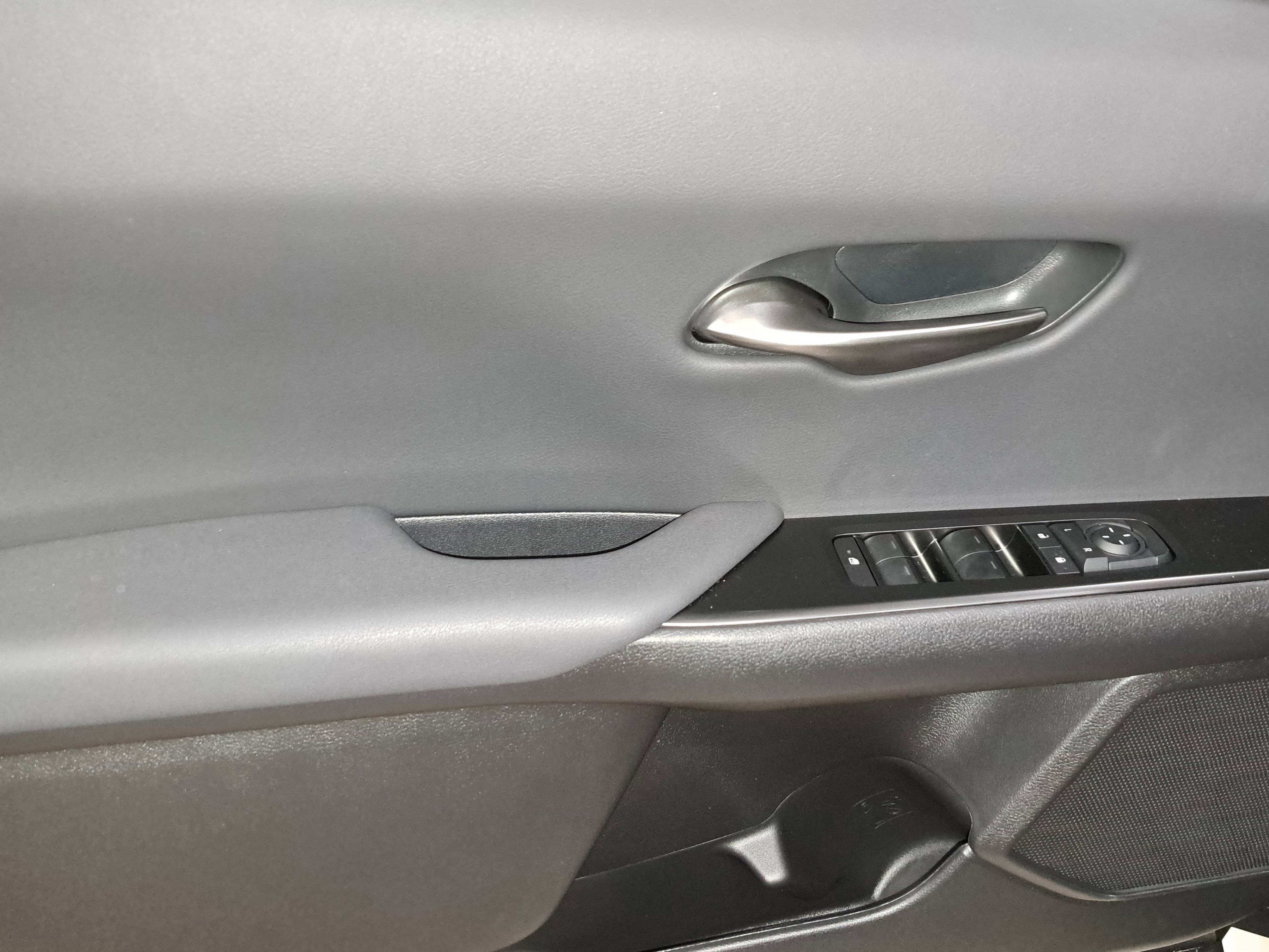 New 2025 Lexus UX 300h FWD image 13