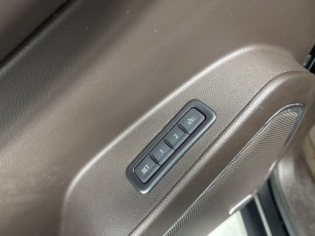 Used 2017 GMC Yukon Denali AWD/4WD image 20