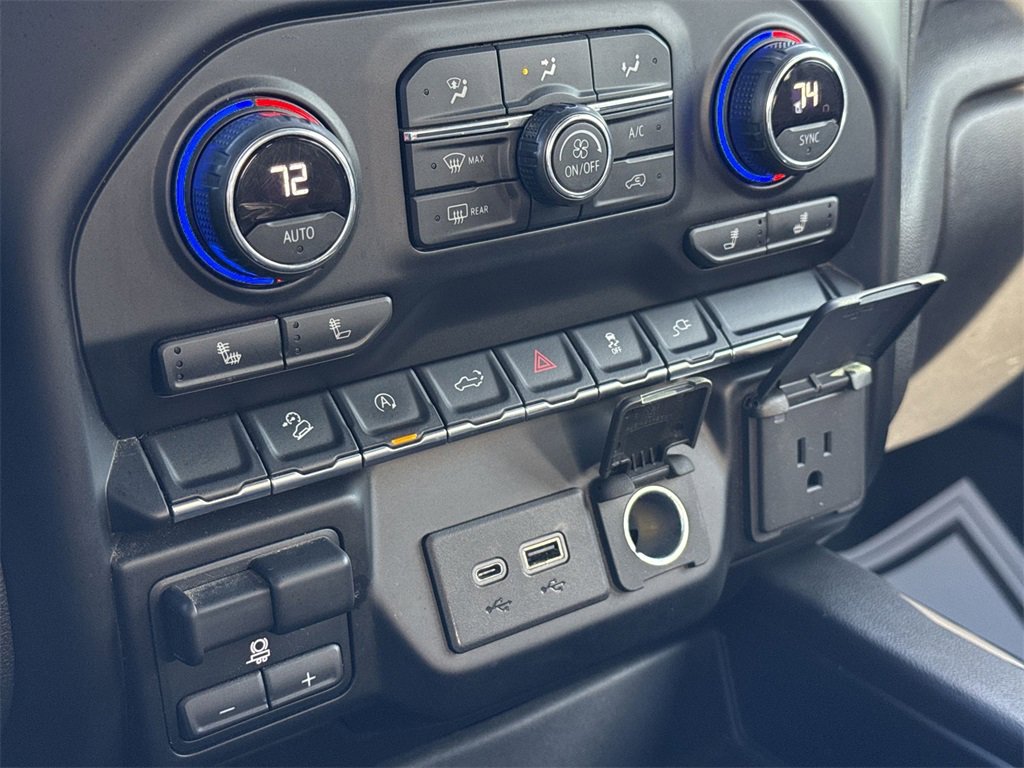 Used 2020 Chevrolet Silverado 1500 RST image 16