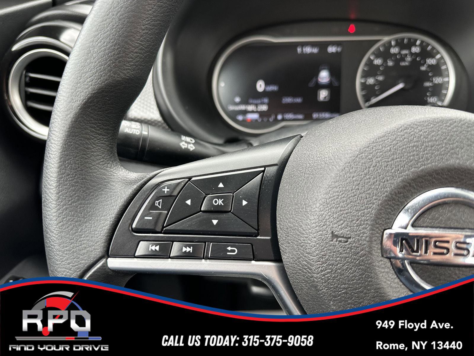 Used 2019 Nissan Kicks SV FWD image 18