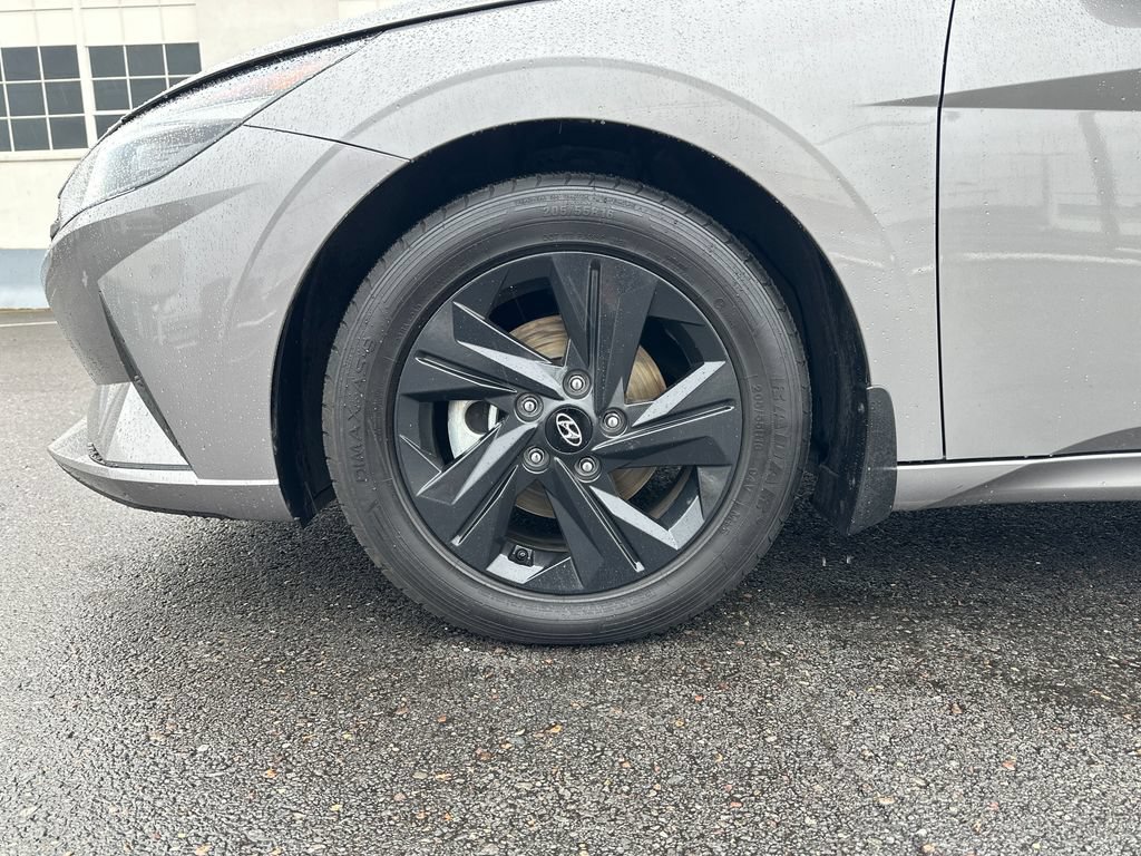 Certified 2023 Hyundai Elantra SEL FWD image 11