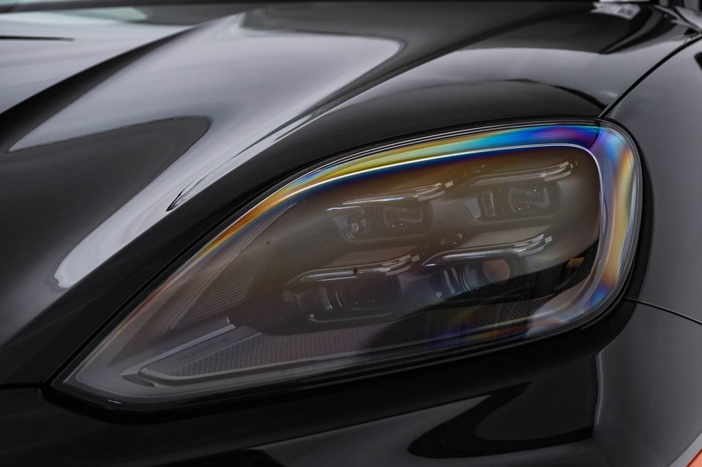 New 2026 Porsche Cayenne Coupe AWD/4WD image 7