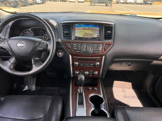 Used 2017 Nissan Pathfinder Platinum FWD image 15