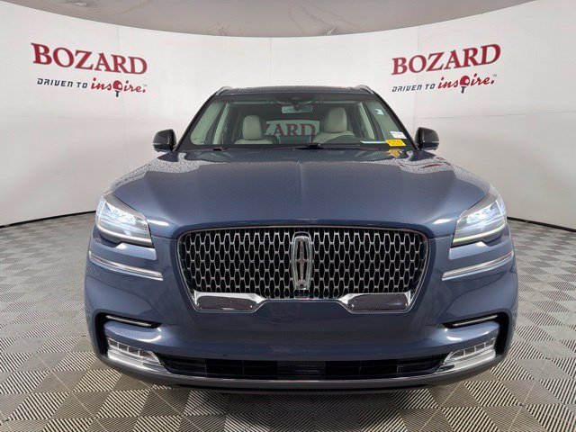 Used 2021 Lincoln Aviator Reserve w/ Elements Package Plus RWD image 2