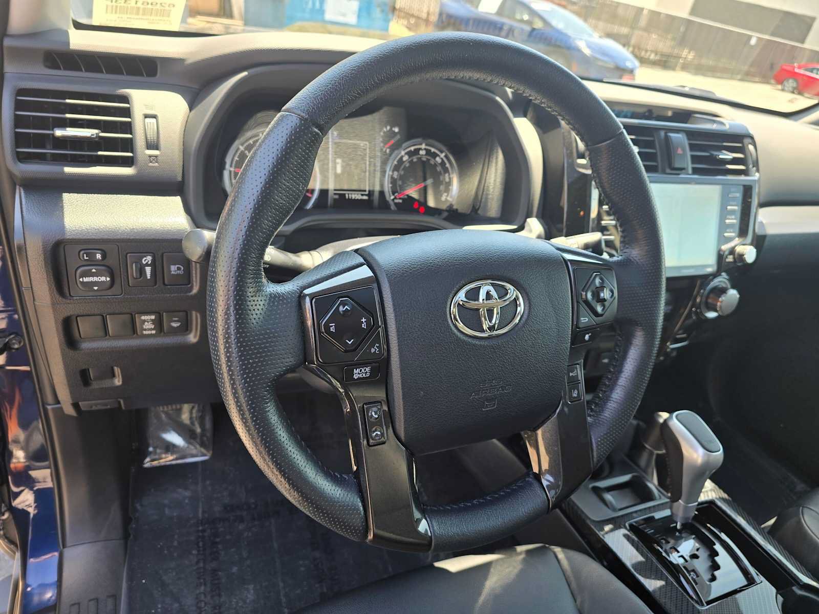 Used 2024 Toyota 4Runner TRD Off-Road Premium w/ Moonroof Package AWD/4WD image 25