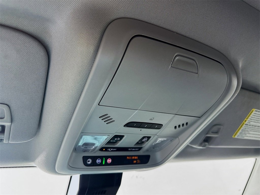 Used 2021 Chevrolet Equinox Premier image 31