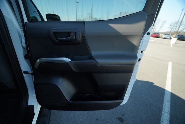 Used 2020 Toyota Tacoma SR5 image 21