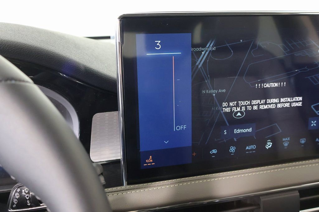 New 2026 Lincoln Corsair Premiere FWD image 8