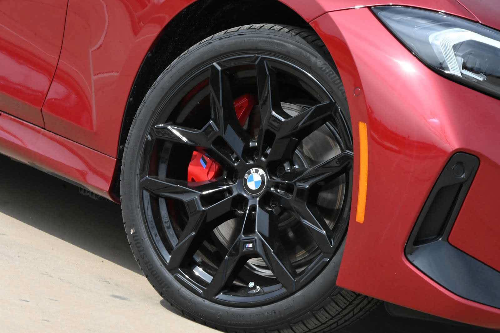 Used 2026 BMW 330i Sedan w/ M Sport Package RWD image 8