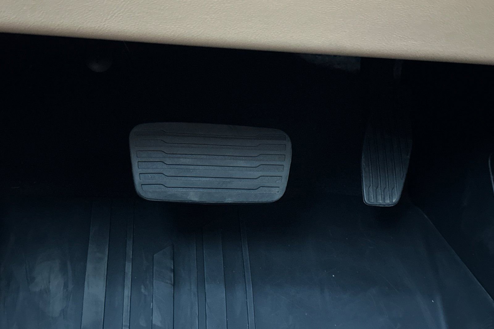 Used 2026 Cadillac Escalade IQ Sport 2 w/ LPO, ONYX Package image 46