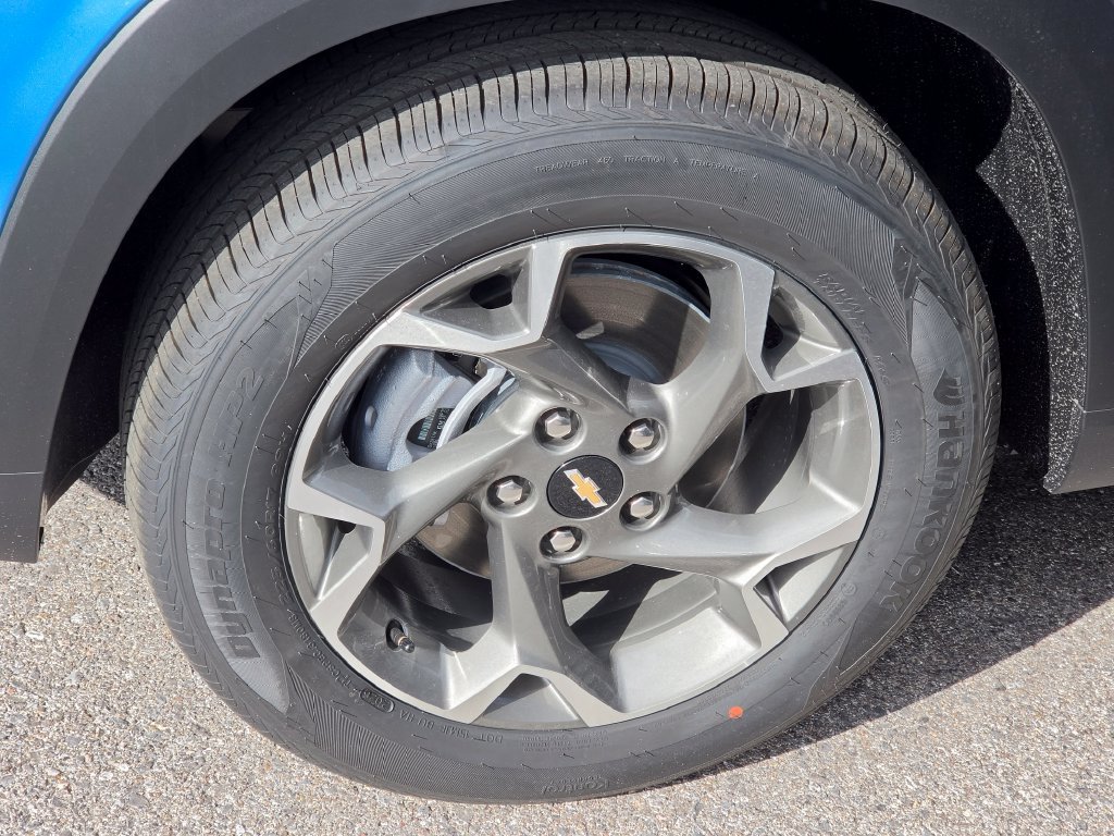 New 2026 Chevrolet Trax LT w/ Driver Confidence Package FWD image 24