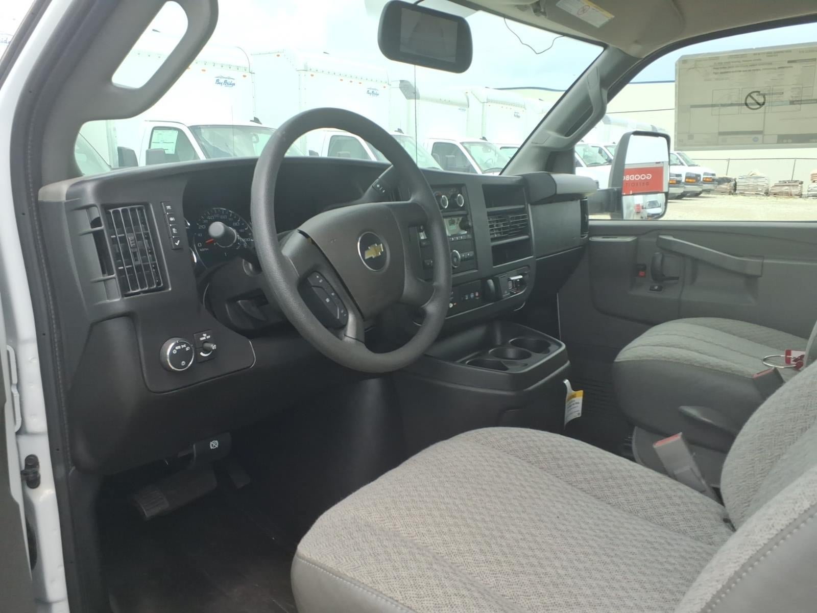 New 2026 Chevrolet Express 4500 w/ Power Convenience Package RWD image 7