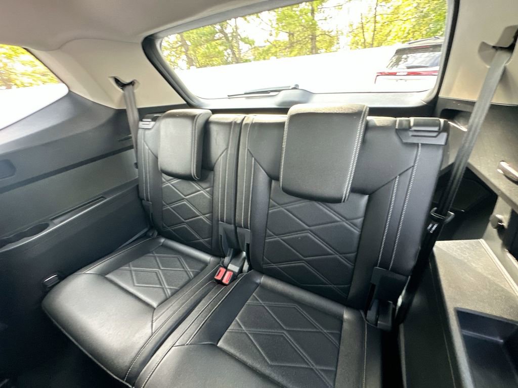 Used 2025 Volkswagen Atlas SE image 50