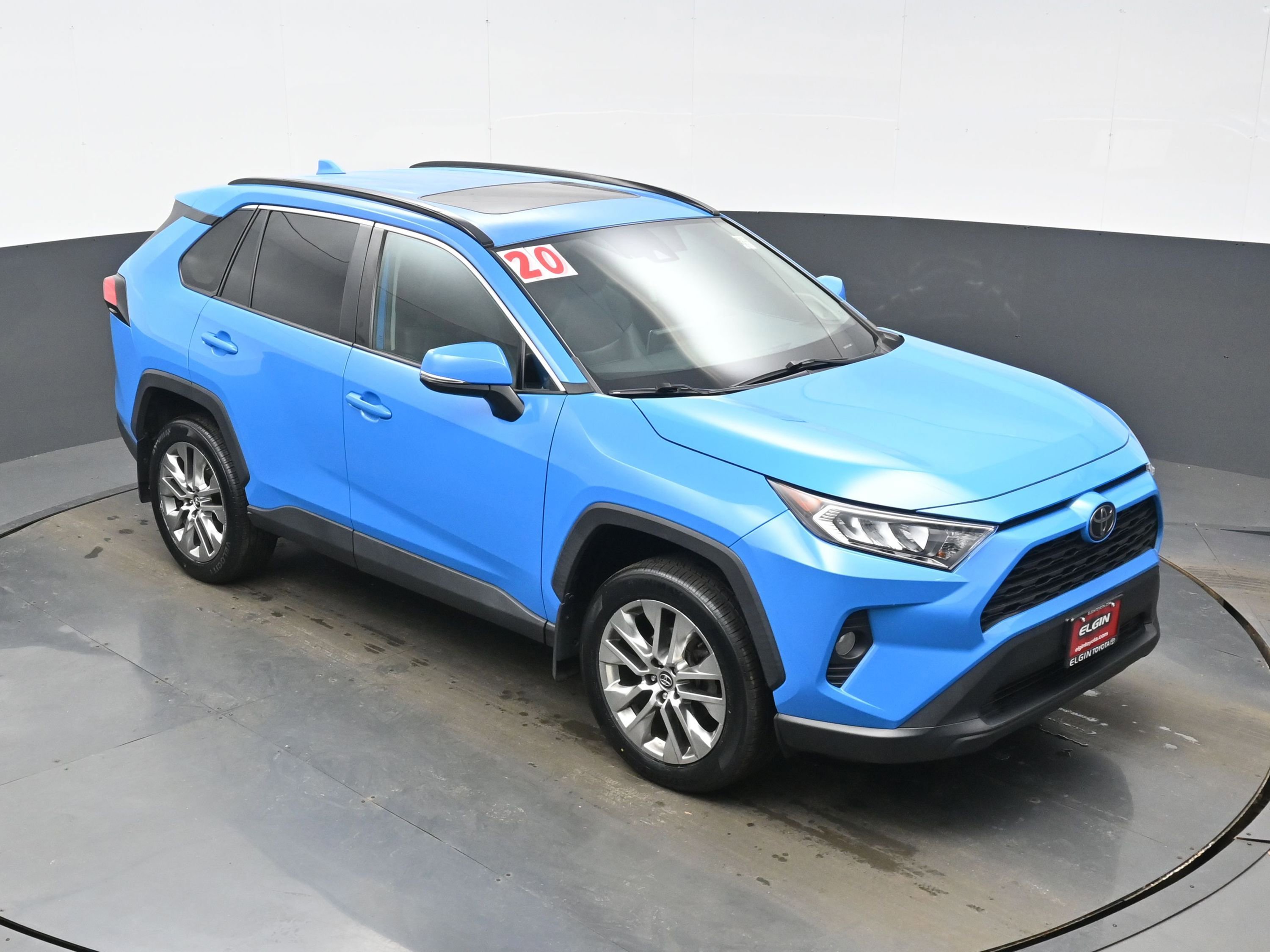 Used 2020 Toyota RAV4 XLE Premium image 35