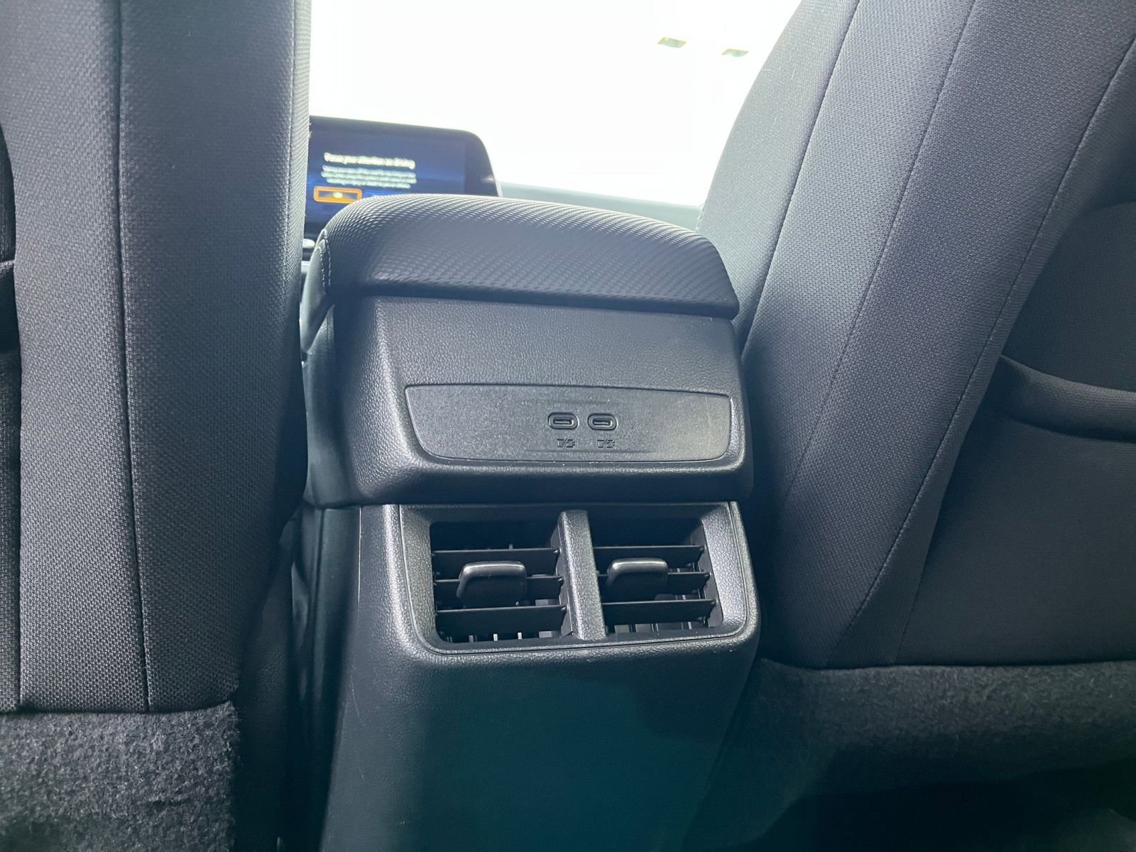 Used 2025 Chevrolet Equinox LT image 24