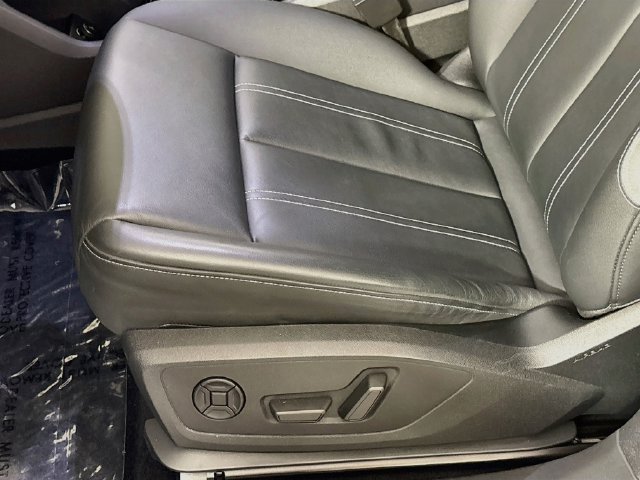 Used 2023 Audi Q4 e-tron Premium w/ Convenience Package AWD/4WD image 19