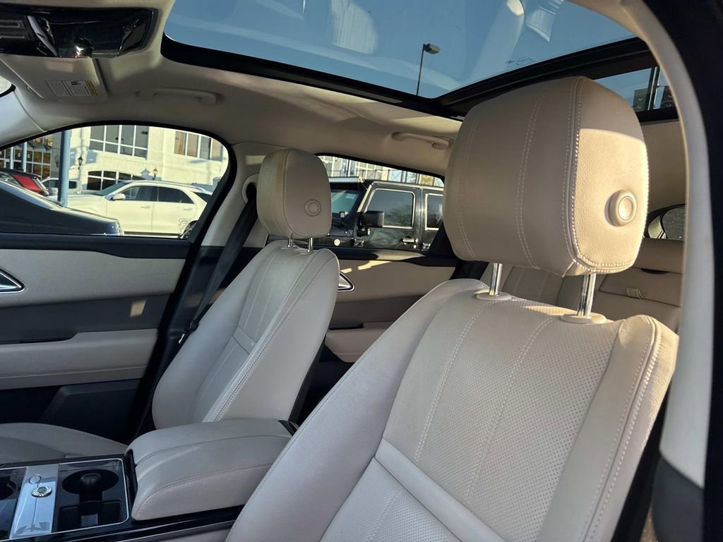 Used 2020 Land Rover Range Rover Velar S image 17