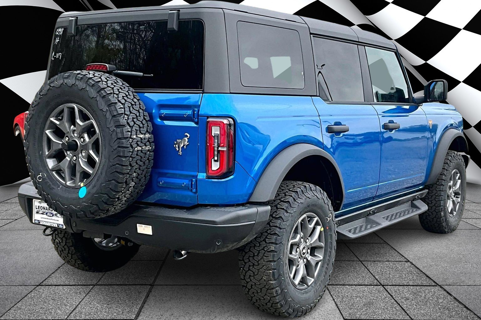 New 2025 Ford Bronco Badlands image 15