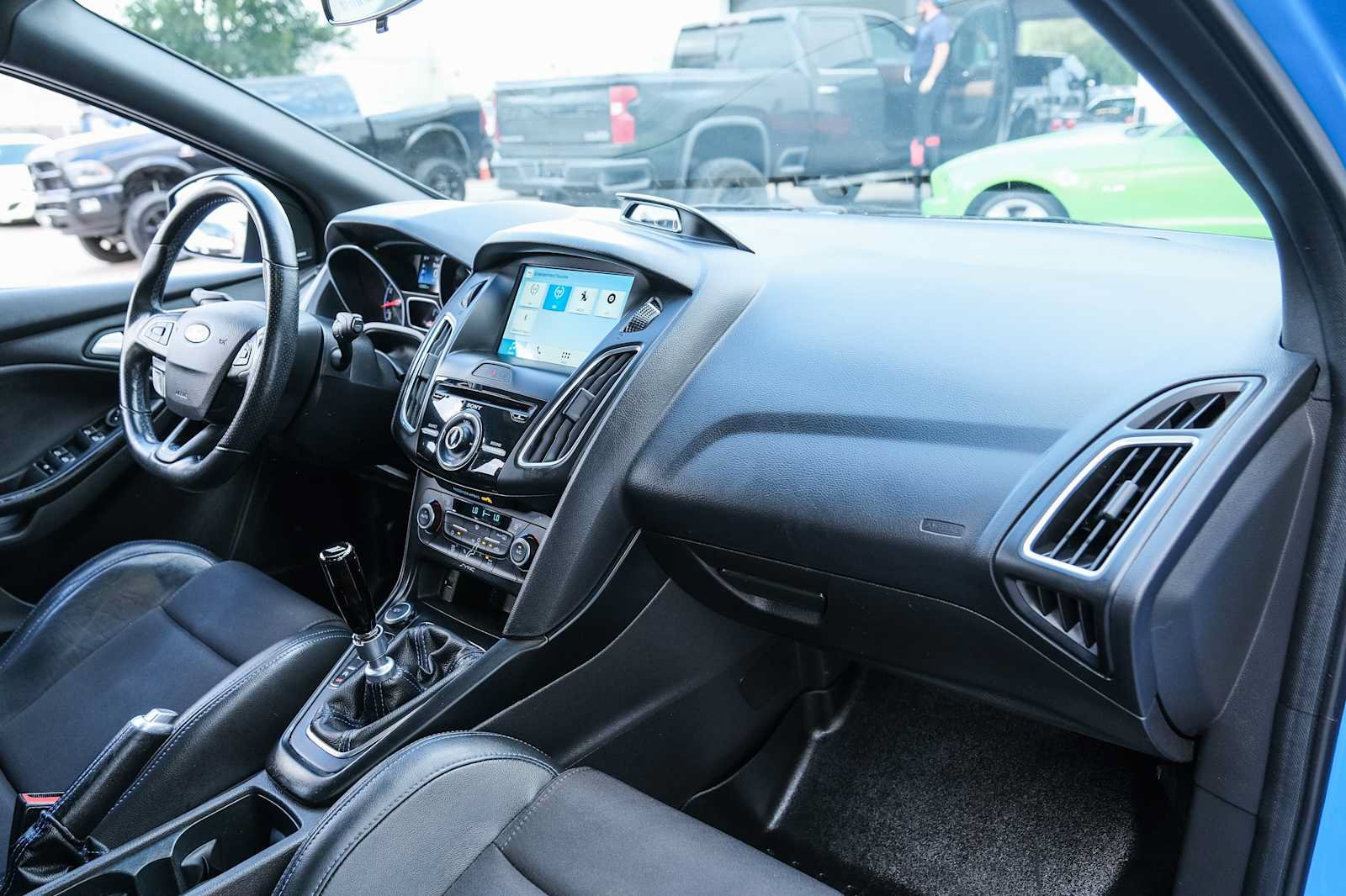 Used 2017 Ford Focus RS AWD/4WD image 31