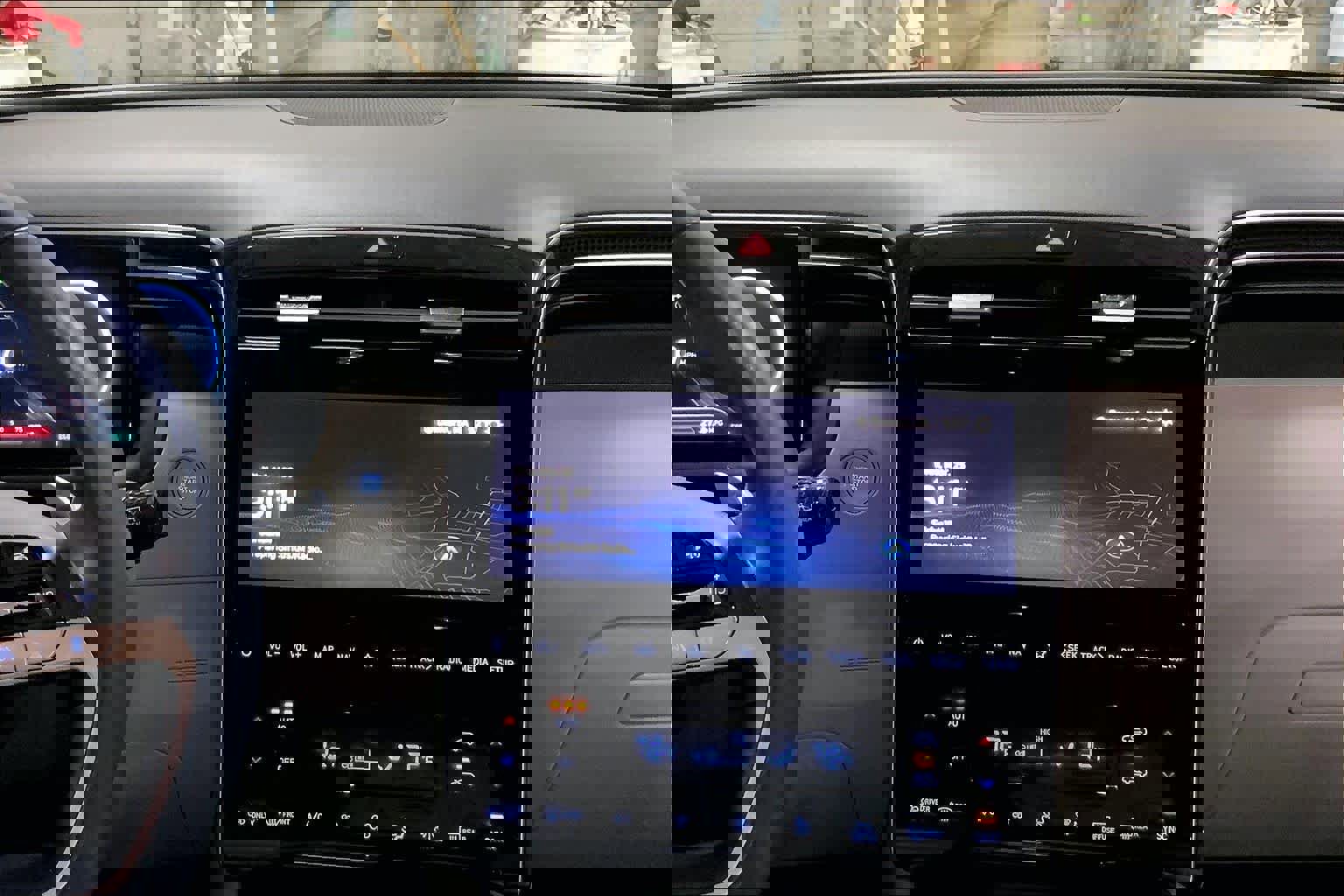 Used 2024 Hyundai Tucson Limited image 7