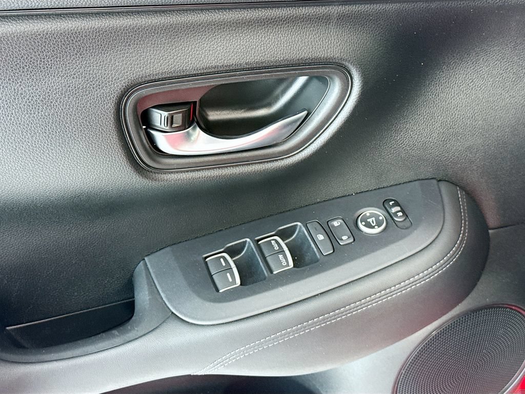 Certified 2024 Honda HR-V EX-L image 23