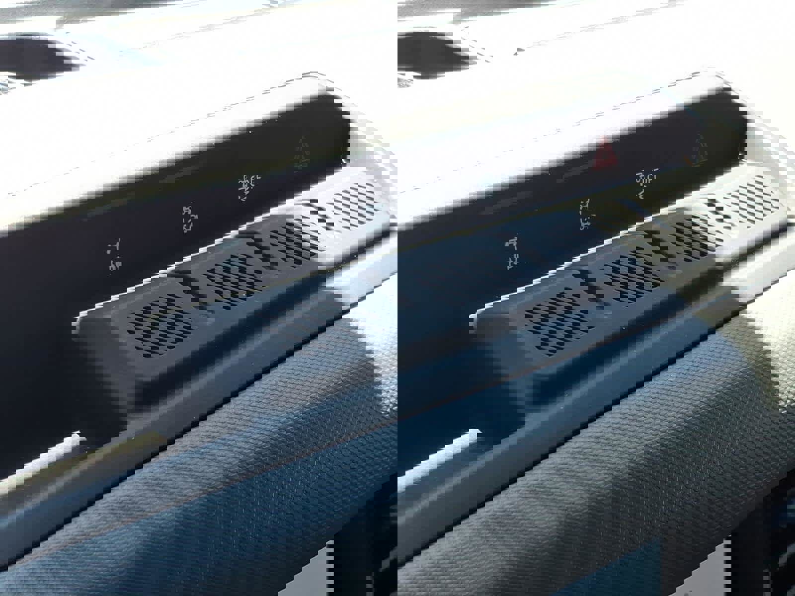 Used 2024 Ford Bronco Black Diamond image 7