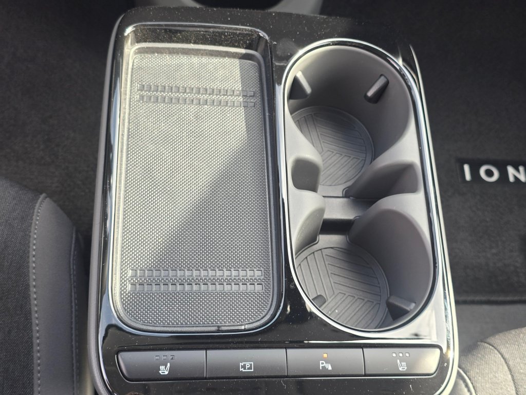 New 2025 Hyundai Ioniq 5 SE AWD/4WD image 25