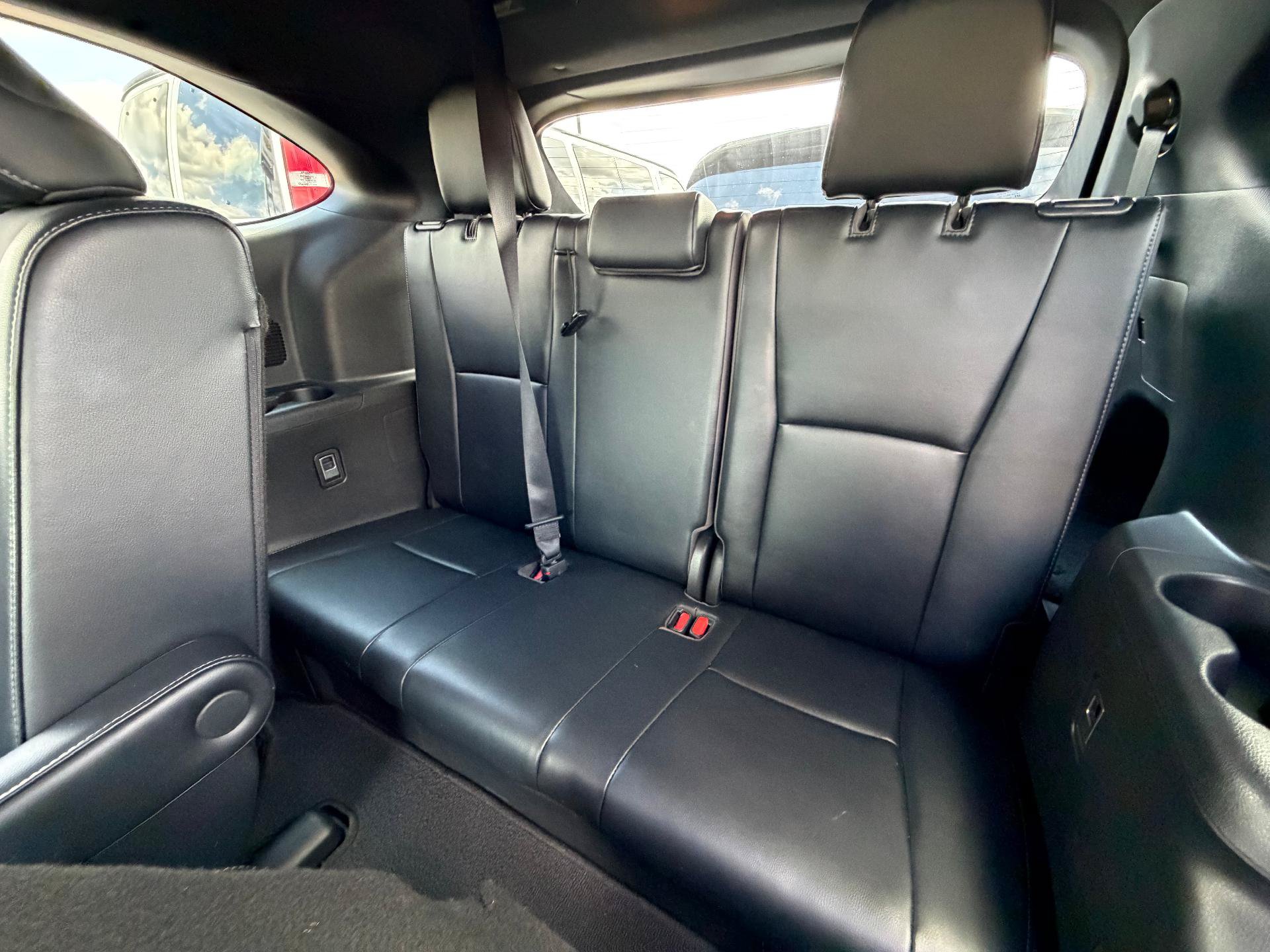 Used 2021 Toyota Highlander XSE FWD image 14