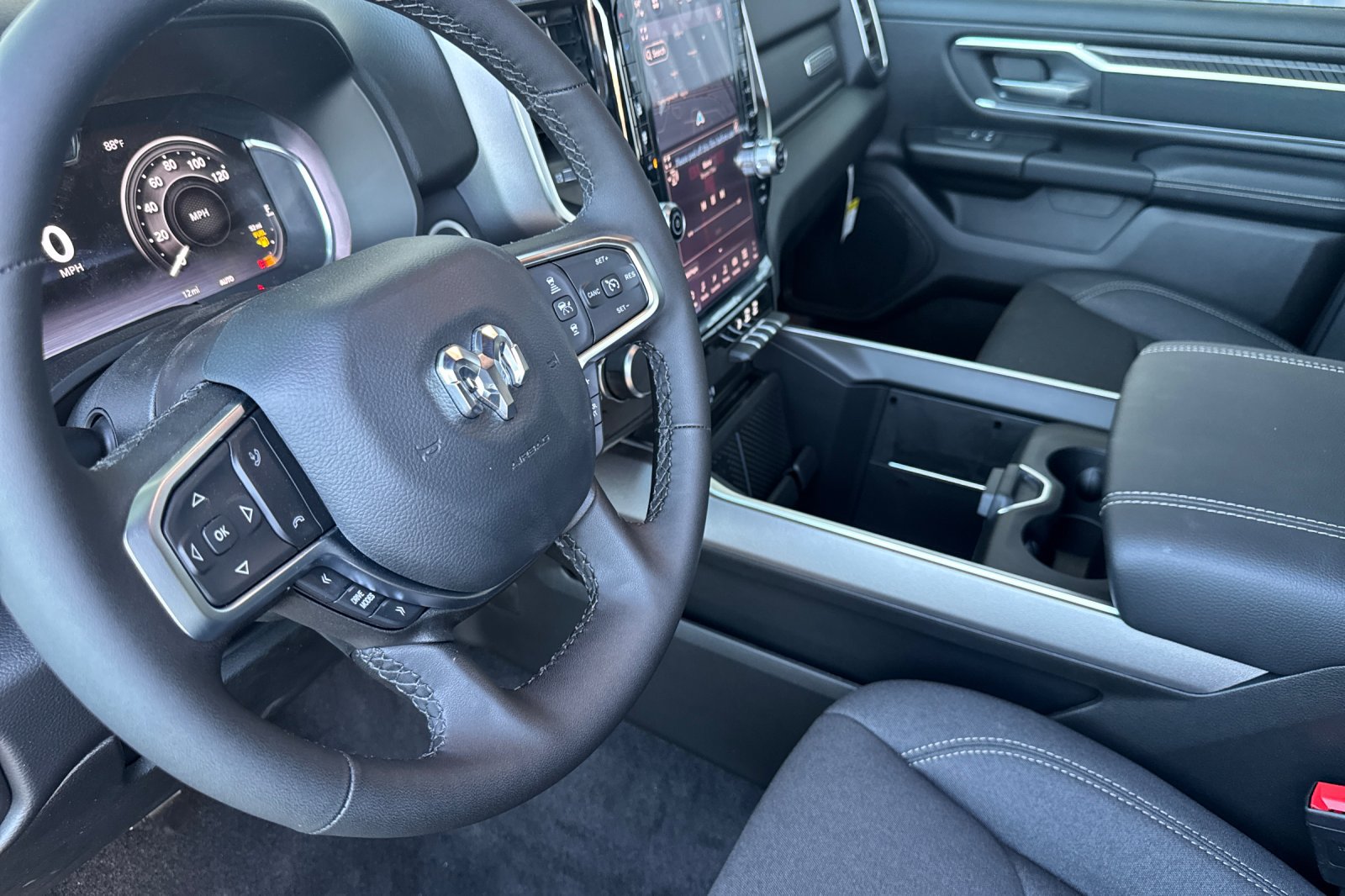 New 2026 RAM 1500 Big Horn AWD/4WD image 9