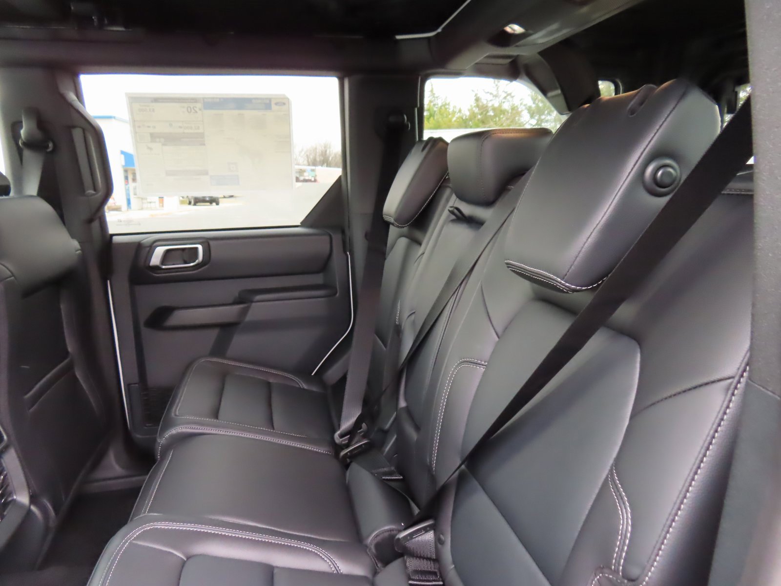 New 2025 Ford Bronco Outer Banks image 9