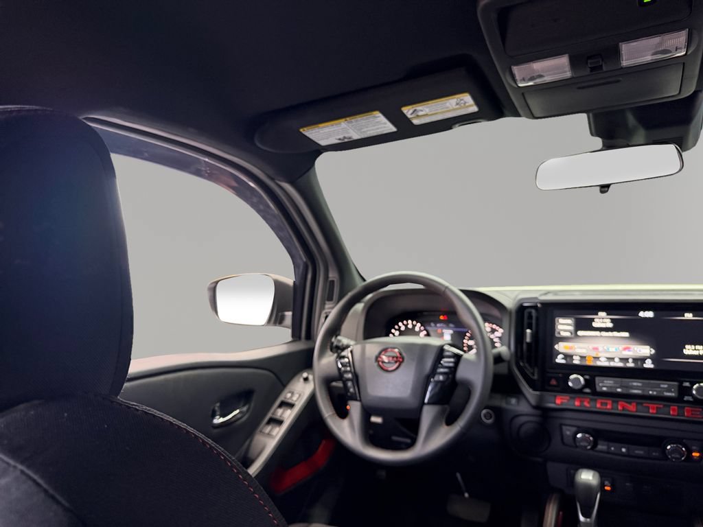 Used 2025 Nissan Frontier Pro-X RWD image 28