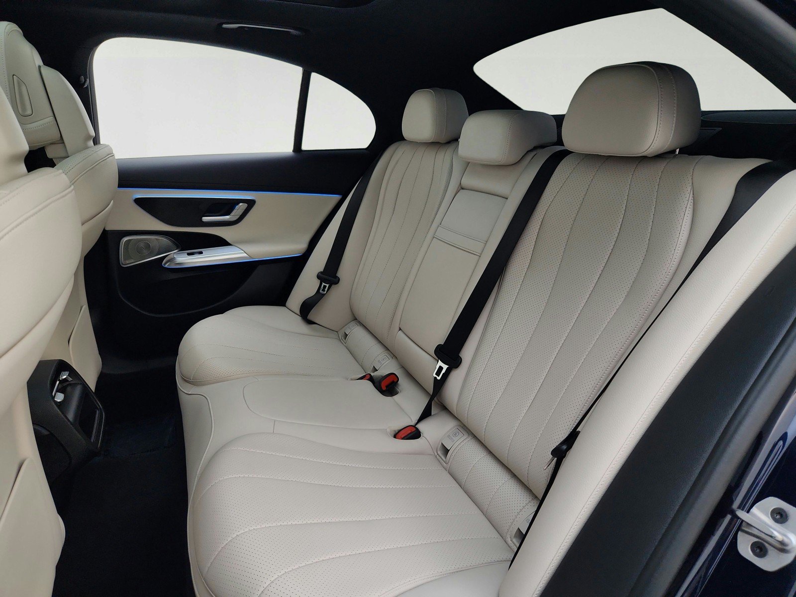 Certified 2025 Mercedes-Benz E 350 Sedan image 23